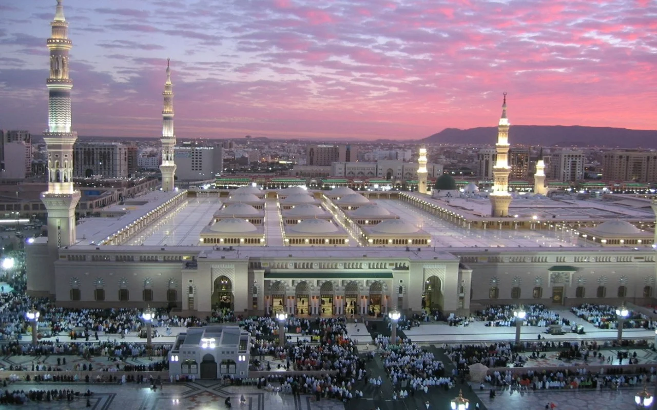 mecca_madina_masjid-wide.jpg