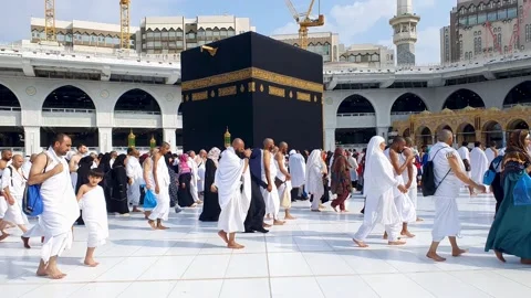 group-people-circumambulate-kaaba-performing-footage-232772368_iconl